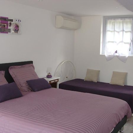 مبيت وإفطار Goustranville Le Vieux Castel المظهر الخارجي الصورة